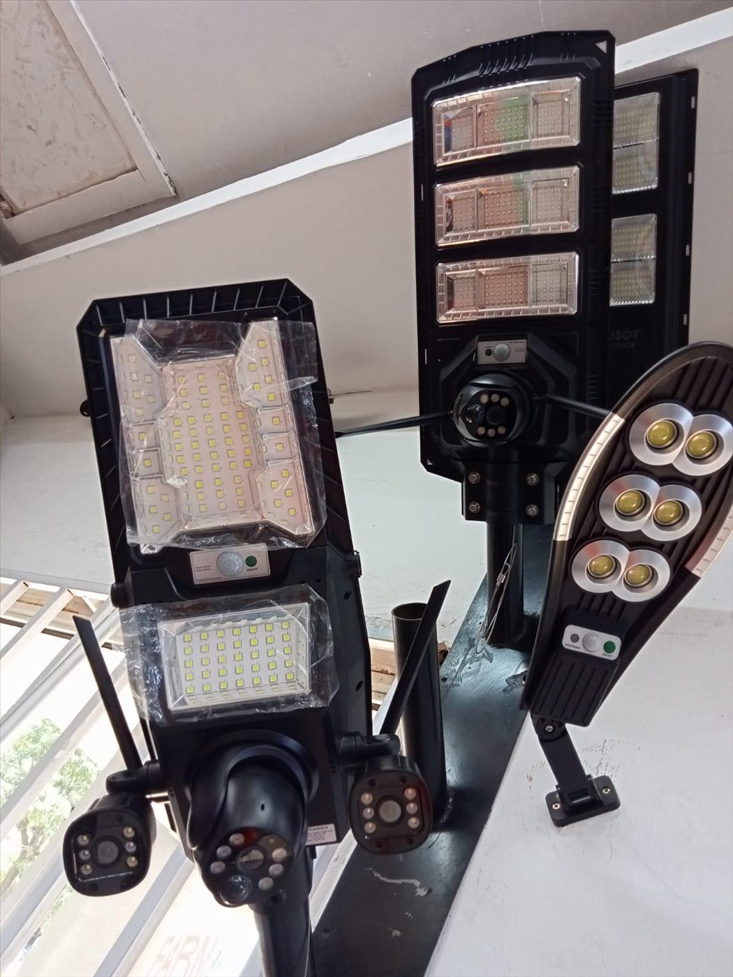 Solar security lights with built-in cameras and motion sensors
